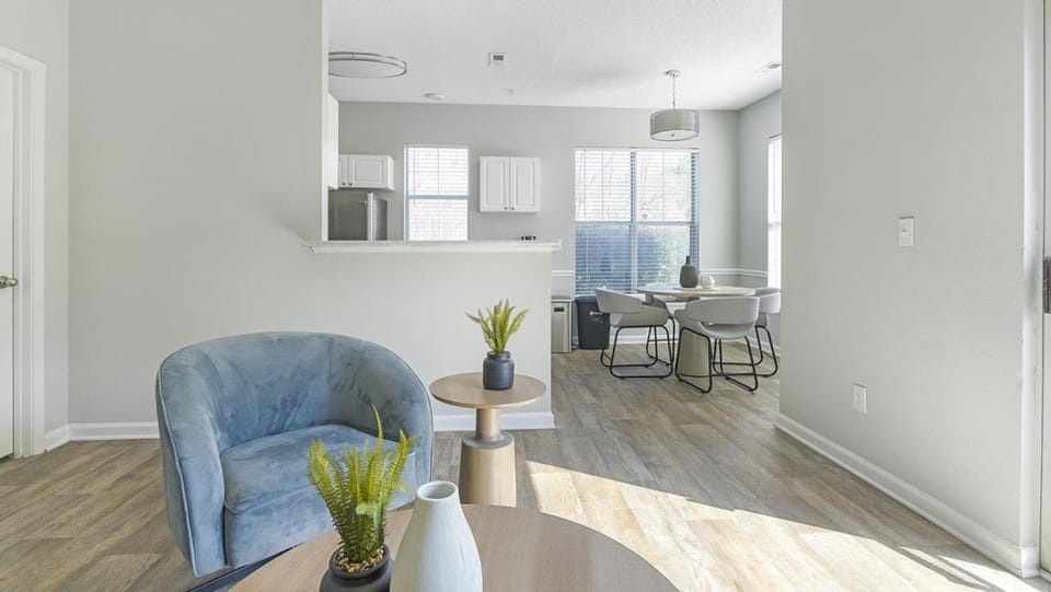 Landing Modern Apartment with Amazing Amenities (ID9752X95) Apartment in Durham