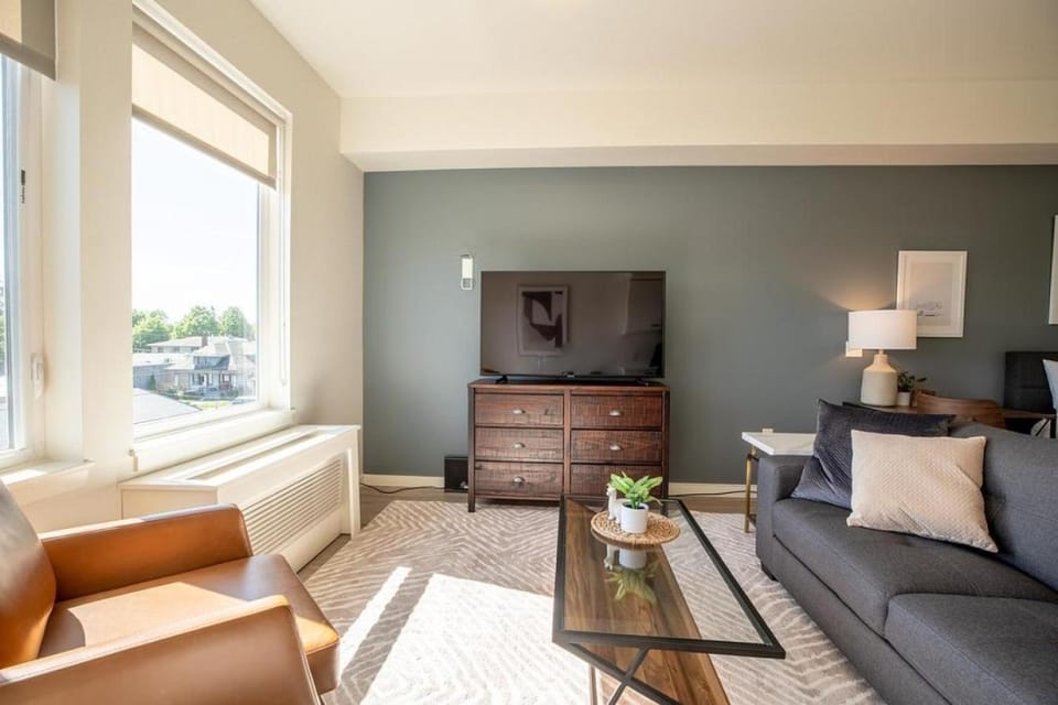 Landing Modern Apartment with Amazing Amenities (ID1965X08) Apartment in Beaverton