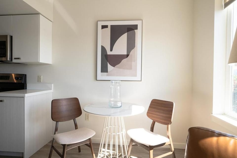 Landing Modern Apartment with Amazing Amenities (ID1965X08) Apartment in Beaverton
