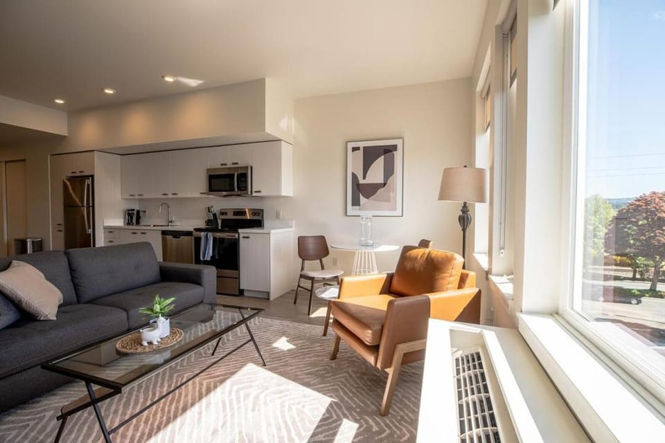 Landing Modern Apartment with Amazing Amenities (ID1965X08) Apartment in Beaverton