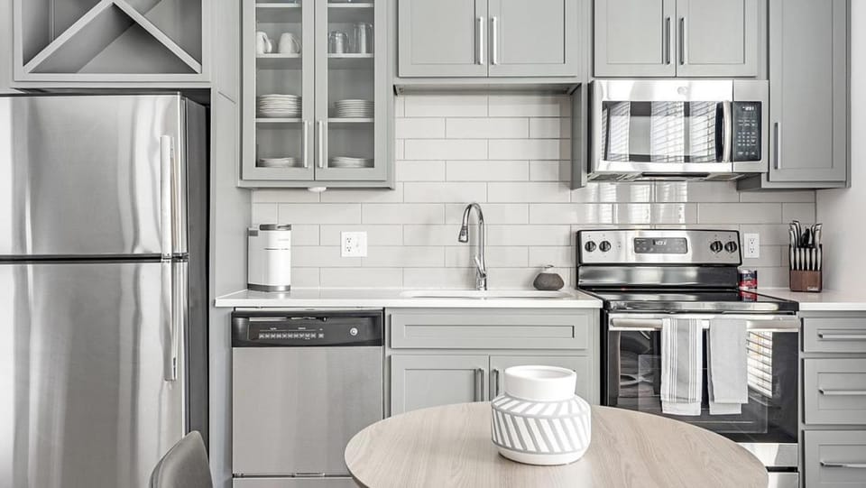 Landing Modern Apartment with Amazing Amenities (ID5335X22) Apartment in Charlotte