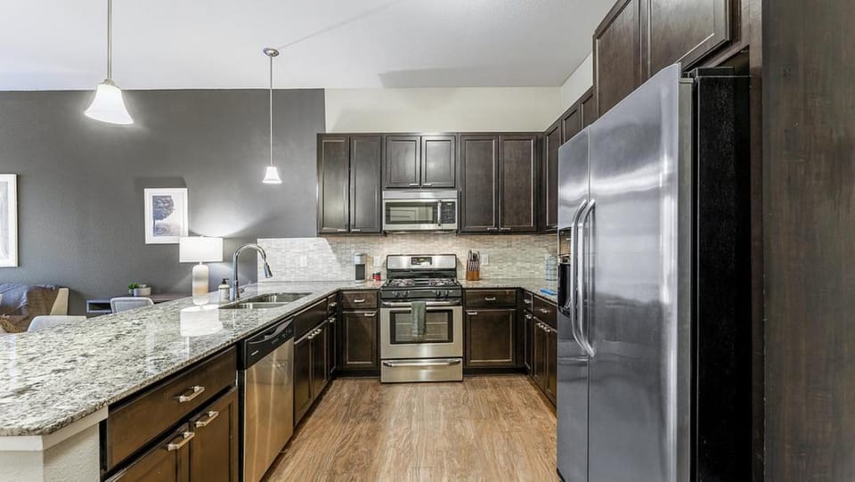 Landing Modern Apartment with Amazing Amenities (ID4080X59) Apartment in Hopkins