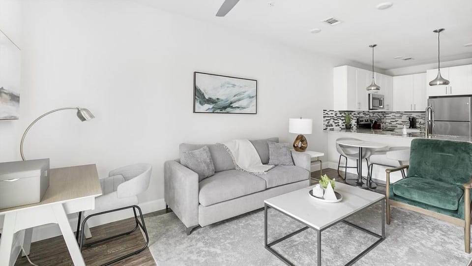 Landing Modern Apartment with Amazing Amenities (ID9022X02) Apartment in The Colony