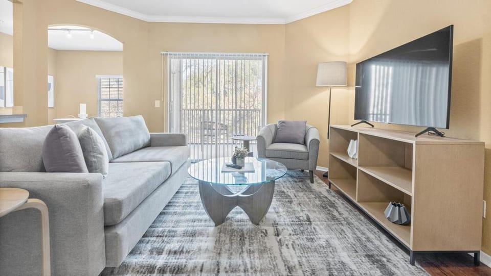 Landing Modern Apartment with Amazing Amenities (ID8612X34) Apartment in Pinellas Park