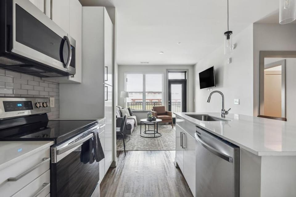 Landing Modern Apartment with Amazing Amenities (ID6831X94) Apartment in Wilmington