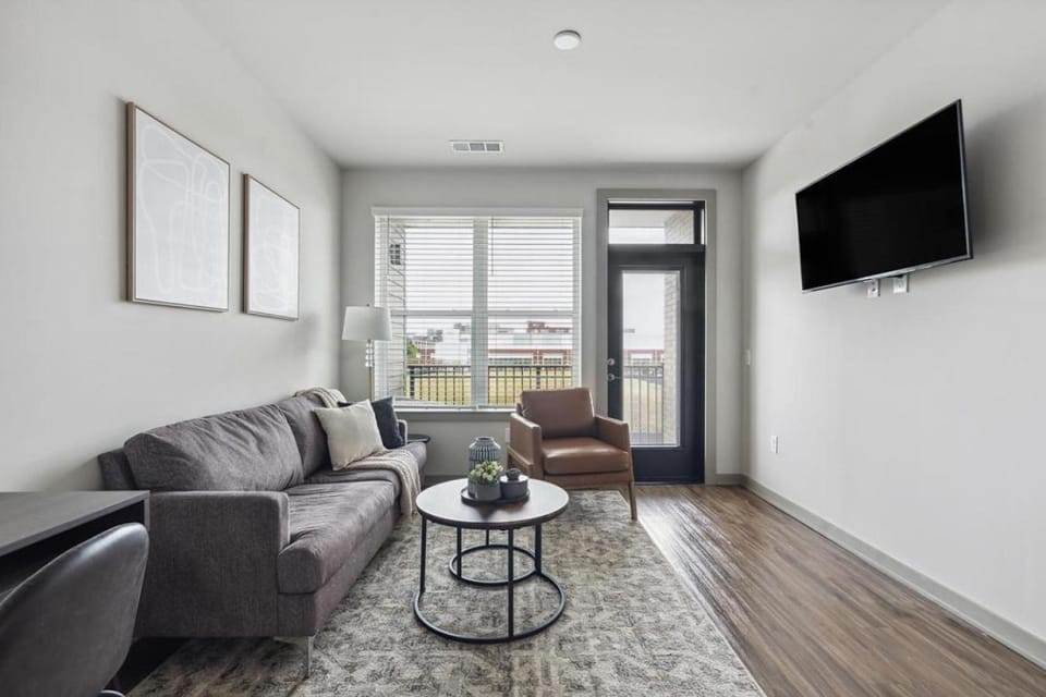 Landing Modern Apartment with Amazing Amenities (ID6831X94) Apartment in Wilmington