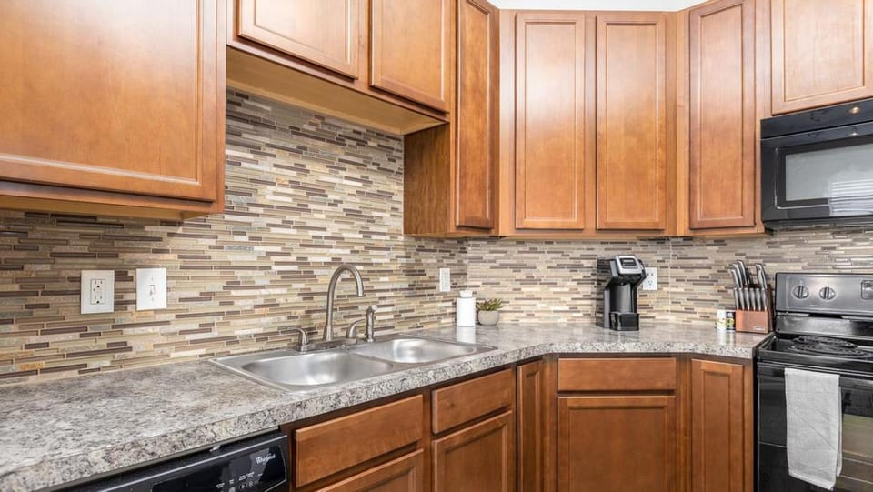 Landing Modern Apartment with Amazing Amenities (ID8114X65) Apartment in Dublin