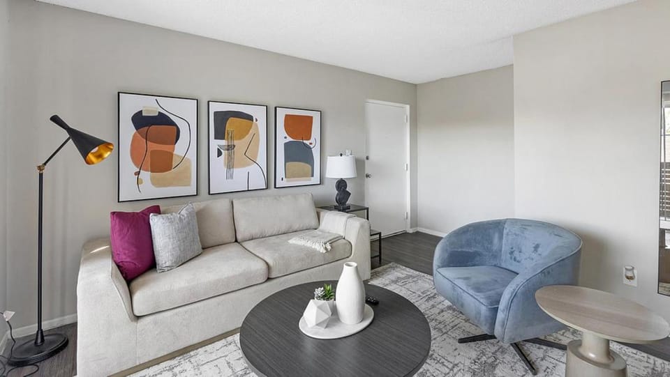 Landing Modern Apartment with Amazing Amenities (ID1313X620) Apartment in St Petersburg