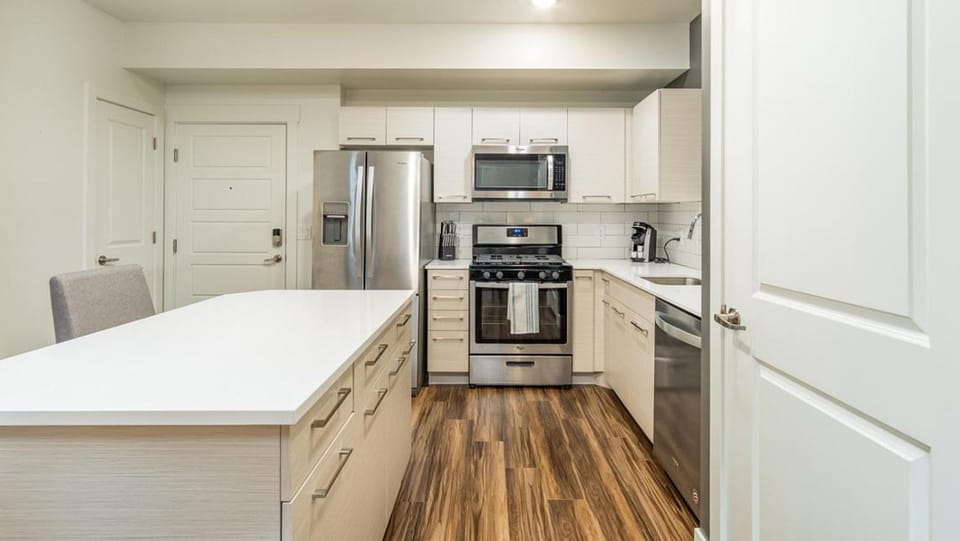 Landing Modern Apartment with Amazing Amenities (ID1470X54) Apartment in Salt Lake City