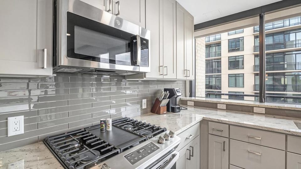 Landing Modern Apartment with Amazing Amenities (ID9007X79) Apartment in Houston
