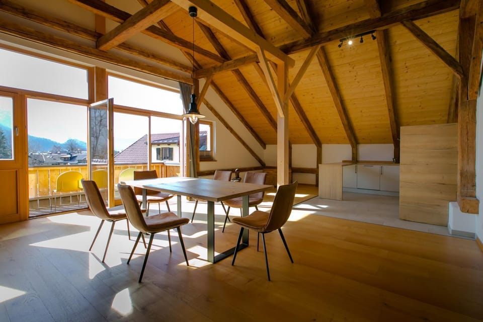 Living room, Photo of the whole room