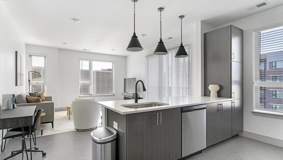 Landing - Modern Apartment with Amazing Amenities (ID1398X195) Apartment in Richmond