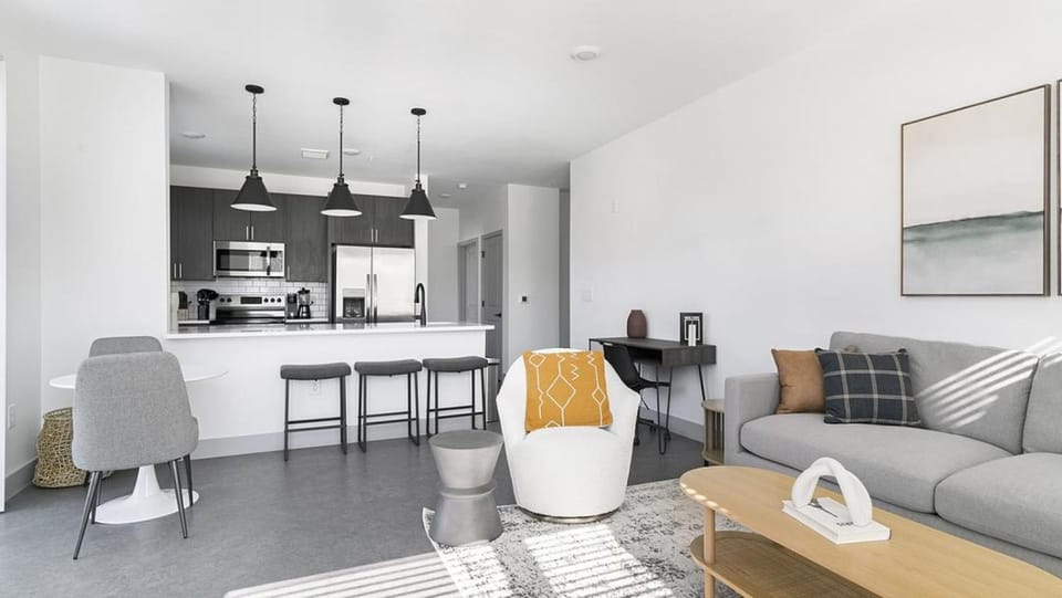 Landing - Modern Apartment with Amazing Amenities (ID1398X195) Apartment in Richmond