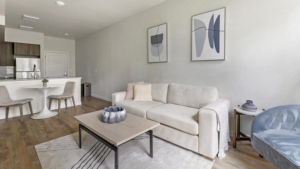 Landing - Modern Apartment with Amazing Amenities (ID1403X372) Apartment in Portland