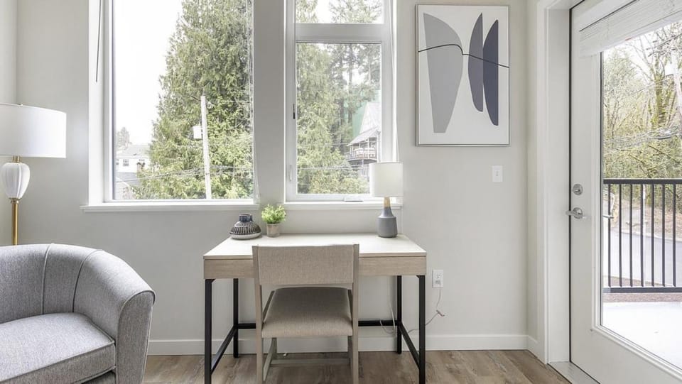 Landing - Modern Apartment with Amazing Amenities (ID1403X373) Apartment in Portland