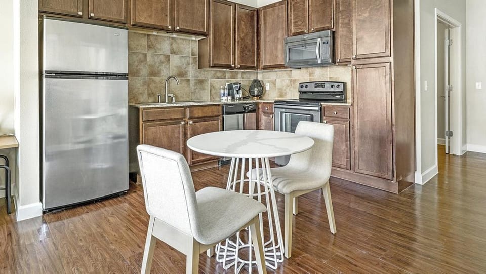 Landing Modern Apartment with Amazing Amenities (ID7815X22) Apartment in El Paso