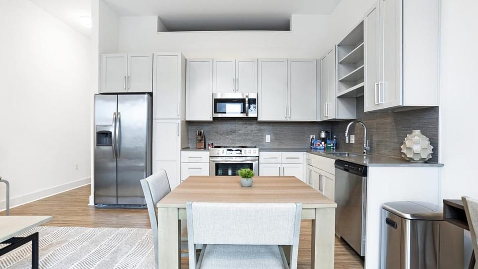 Landing Modern Apartment with Amazing Amenities (ID8880X39) Apartment in Charlotte