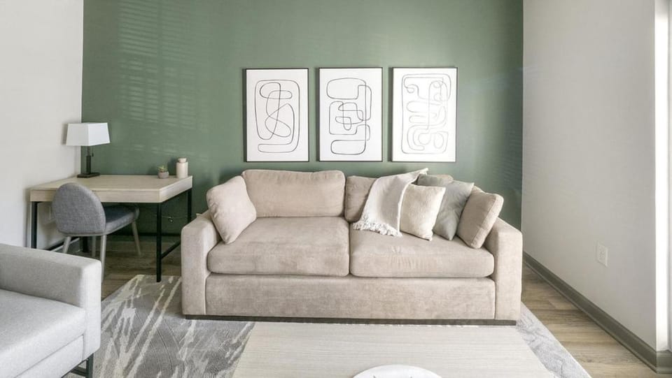 Landing Modern Apartment with Amazing Amenities (ID8476X21) Apartment in Mount Pleasant