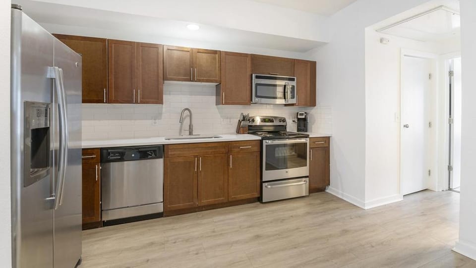 Landing Modern Apartment with Amazing Amenities (ID1248X586) Apartment in Boulder