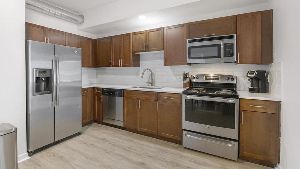 Landing Modern Apartment with Amazing Amenities (ID1248X586) Apartment in Boulder