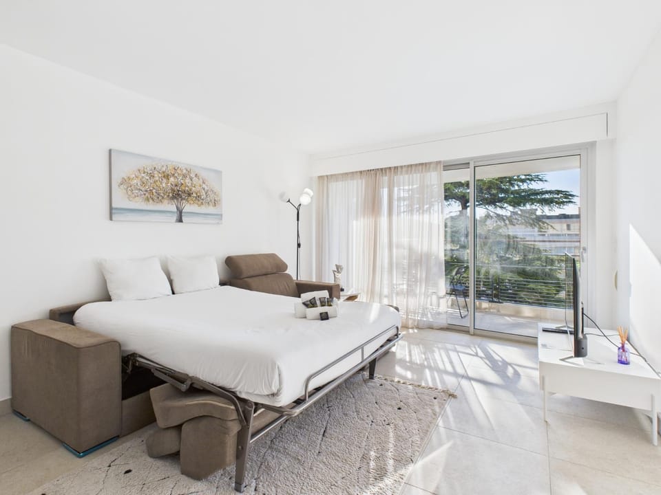 Bed, TV and multimedia, Balcony/Terrace, Living room, towels