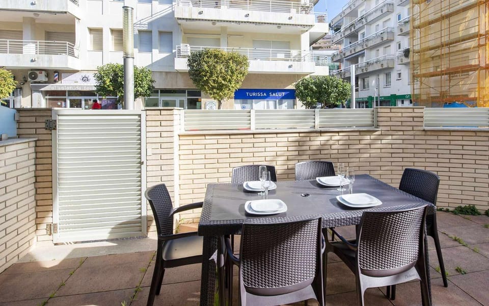 Voramar – A 50 m de la Playa, Parking y A/A Apartment in Tossa de Mar