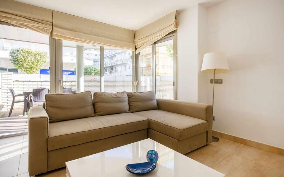 Voramar – A 50 m de la Playa, Parking y A/A Apartment in Tossa de Mar