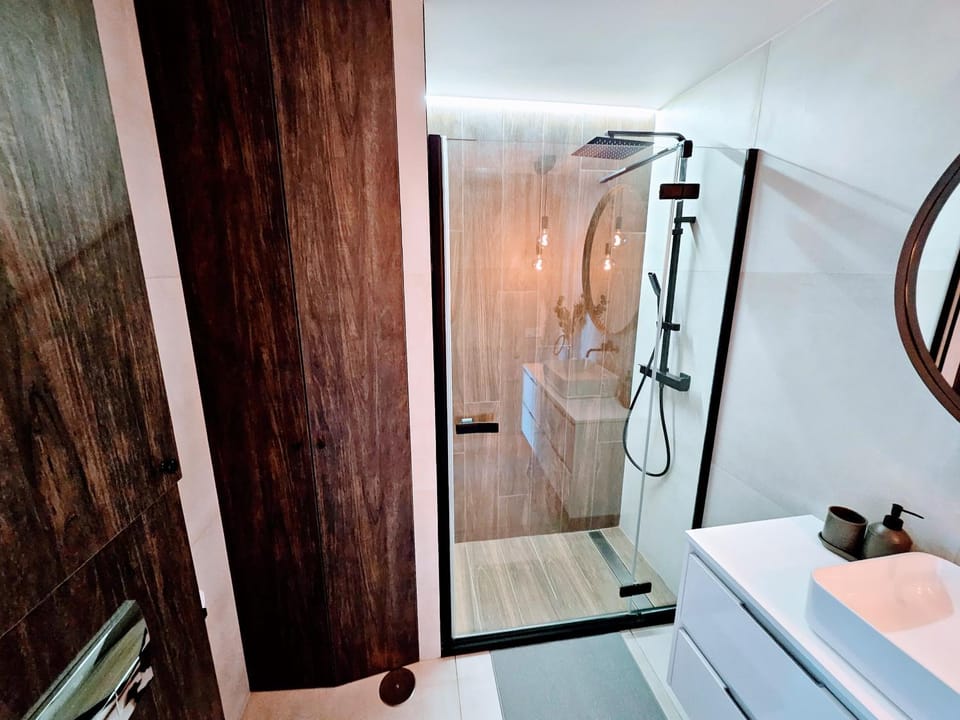 Shower, Bathroom