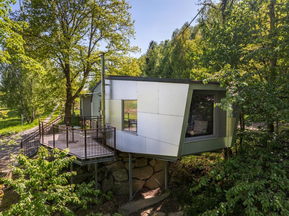 Property building, Natural landscape