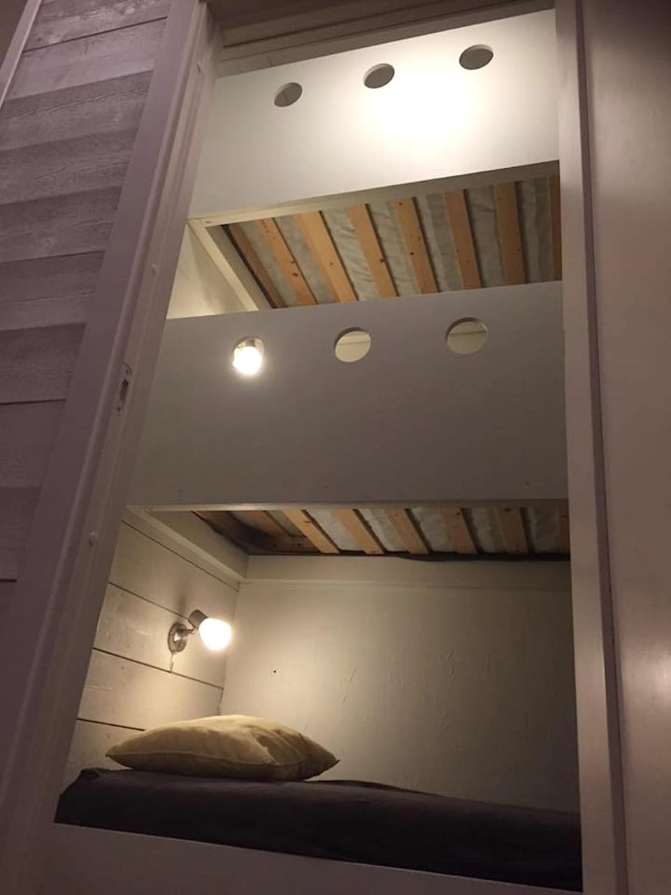 Bed, Bedroom, bunk bed