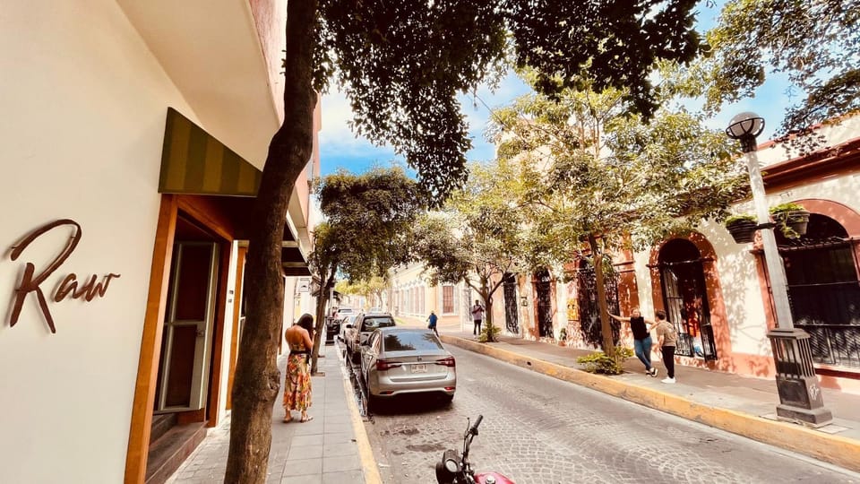 Restaurant/places to eat, Neighbourhood, Street view, Quiet street view