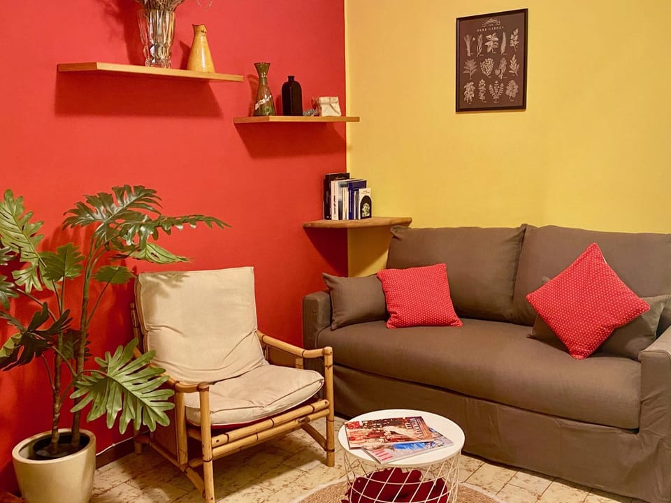Living room, Seating area