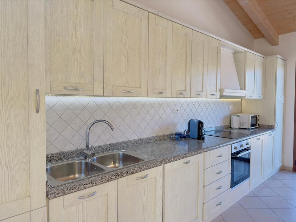 Kitchen or kitchenette, oven, stove