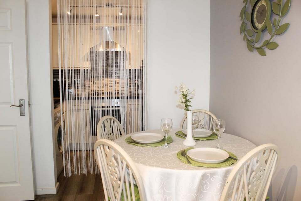 Mada Apartment Bournemouth 12 min walk to the beach Apartment in Bournemouth