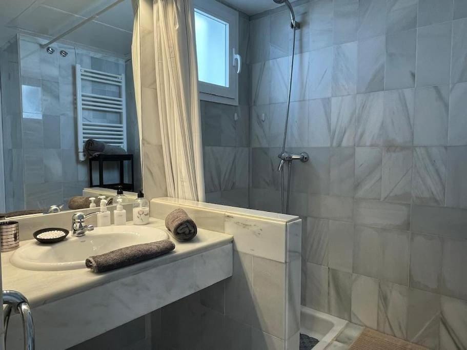 Beautiful 2 bedroom Apartment in Puerto Banus ! Apartment in Marbella