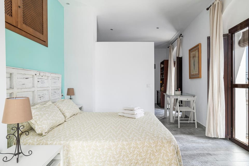 Bedroom, pet friendly