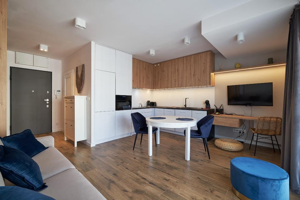 TV and multimedia, Kitchen or kitchenette, Dining area