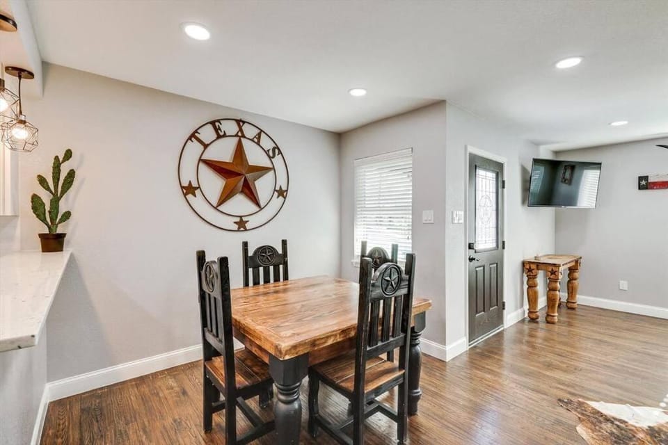 The Texas Experience near the Stockyards! House in Fort Worth