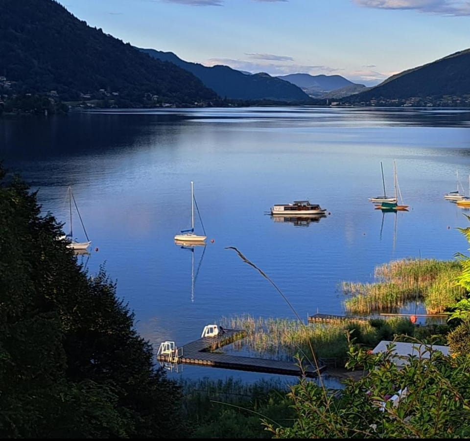 Day, Natural landscape, Lake view, Mountain view