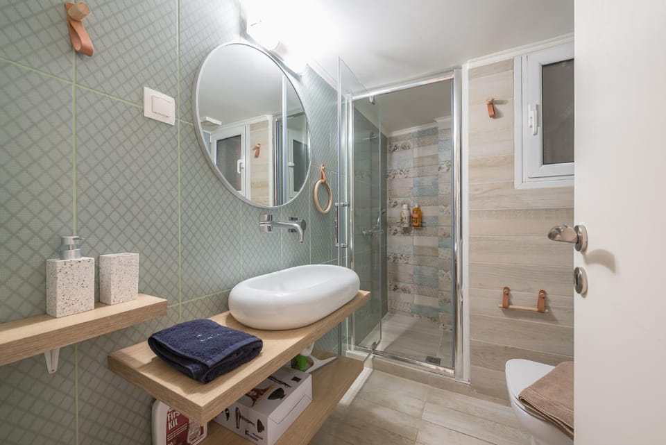 Shower, Bathroom