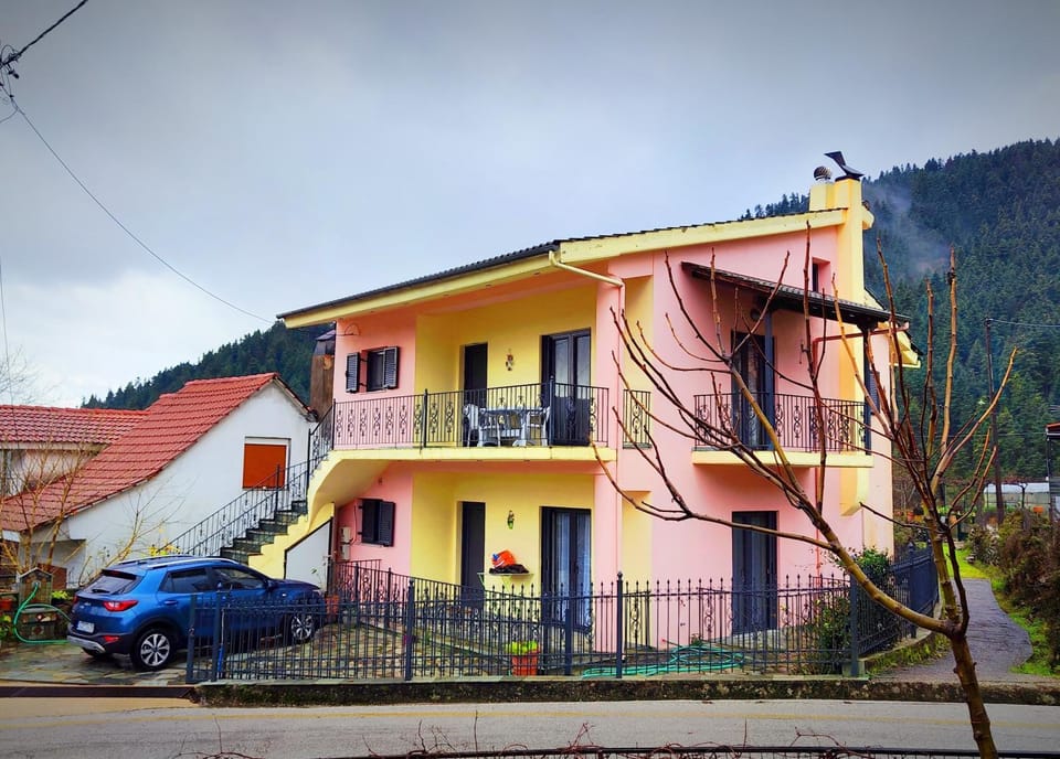 Property building, Day, Natural landscape, Mountain view, Parking