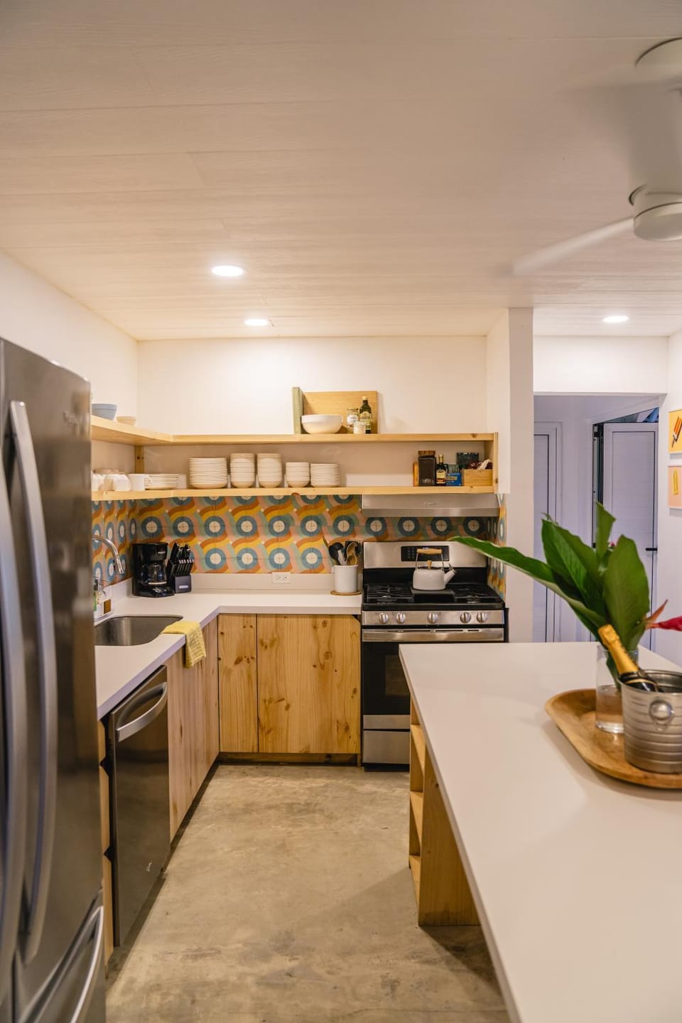 Kitchen or kitchenette, stove