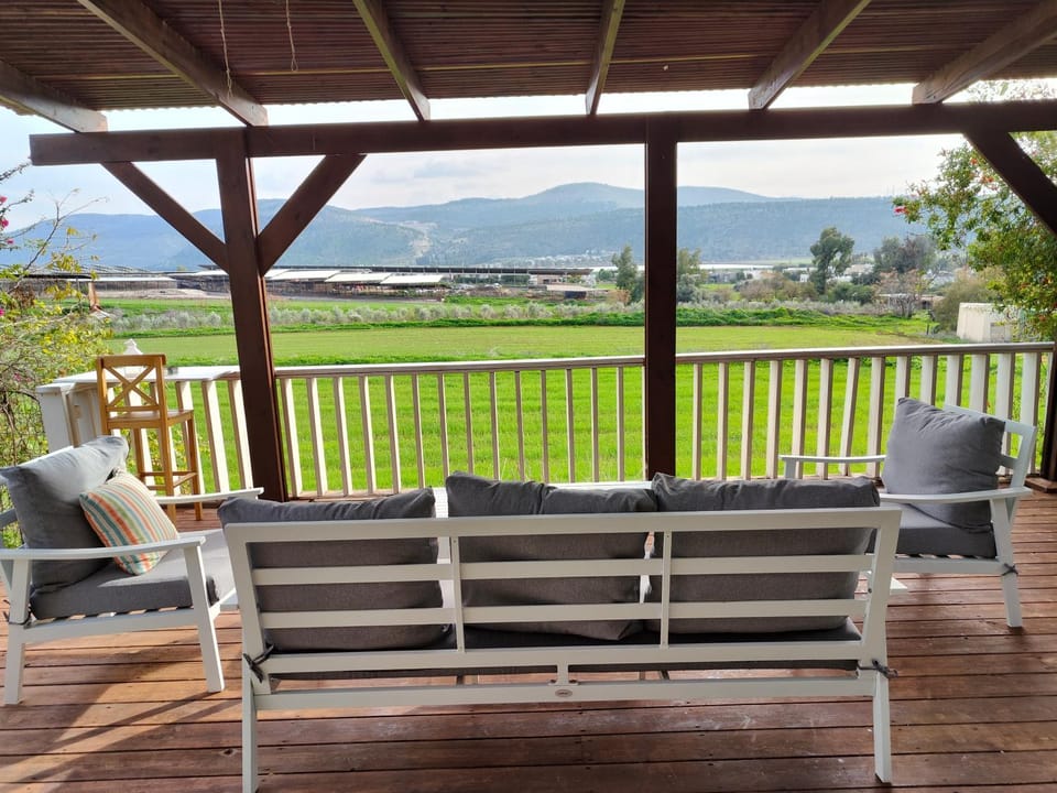 Patio, Natural landscape, View (from property/room), Balcony/Terrace, Mountain view