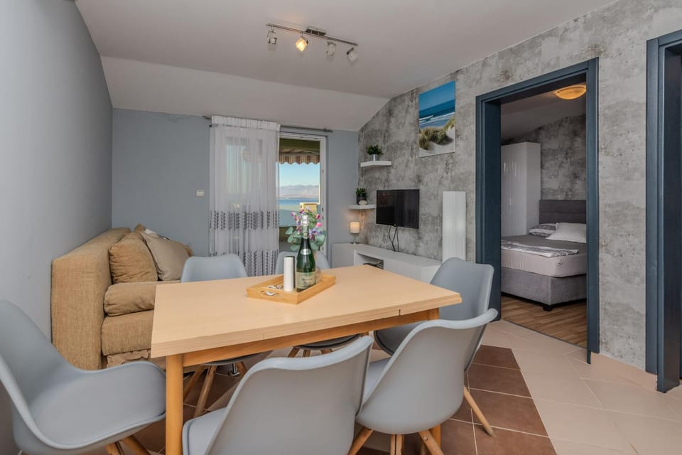 TV and multimedia, Living room, Other, Dining area
