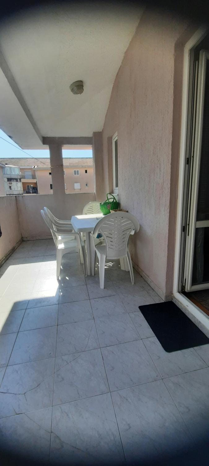 Cvrčak Apartment in Budva
