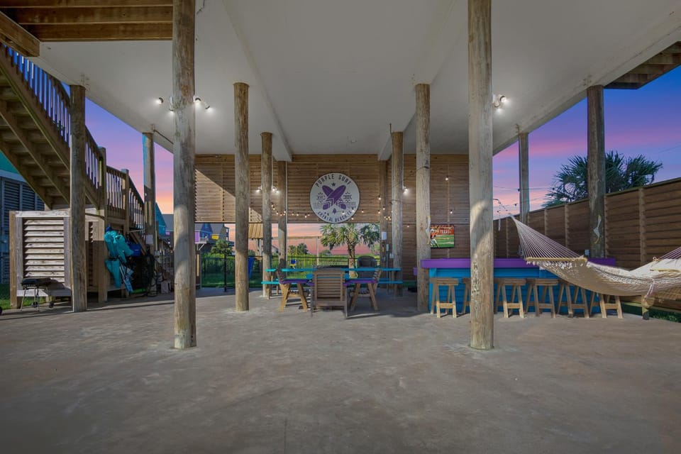 Hot Tub, TV and multimedia, Lounge or bar
