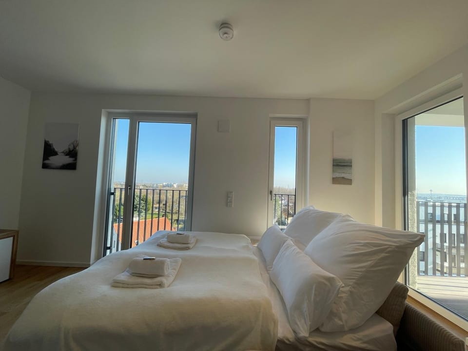 Bed, View (from property/room), Bedroom