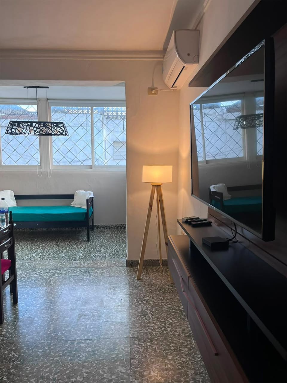 Bed, TV and multimedia, Living room, Seating area