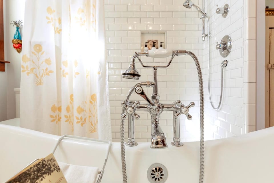 Bathroom, Spa and wellness centre/facilities