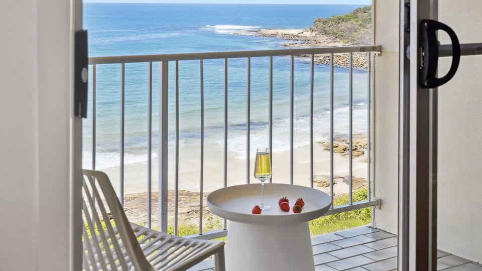 View (from property/room), Balcony/Terrace, Sea view